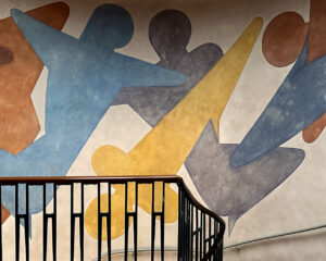Treppenhaus der Kunstgewerbeschule, Malerei Oskar Schlemmer